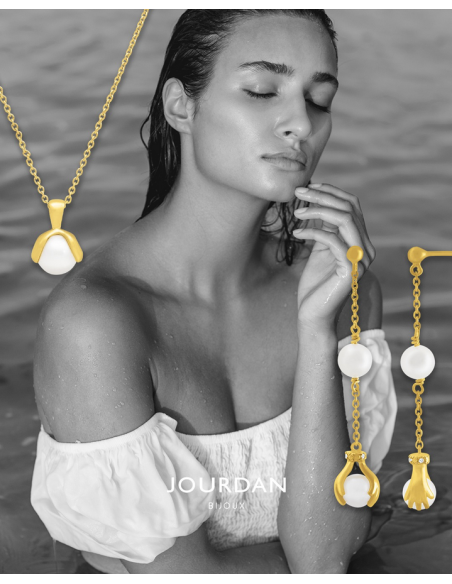 Boucles D'oreilles Longues Helice De Chez Jourdan En Vermeil & Perles Blanches